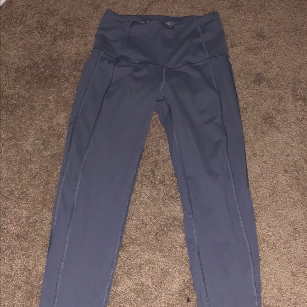 Slate gray knockout pocket leggings